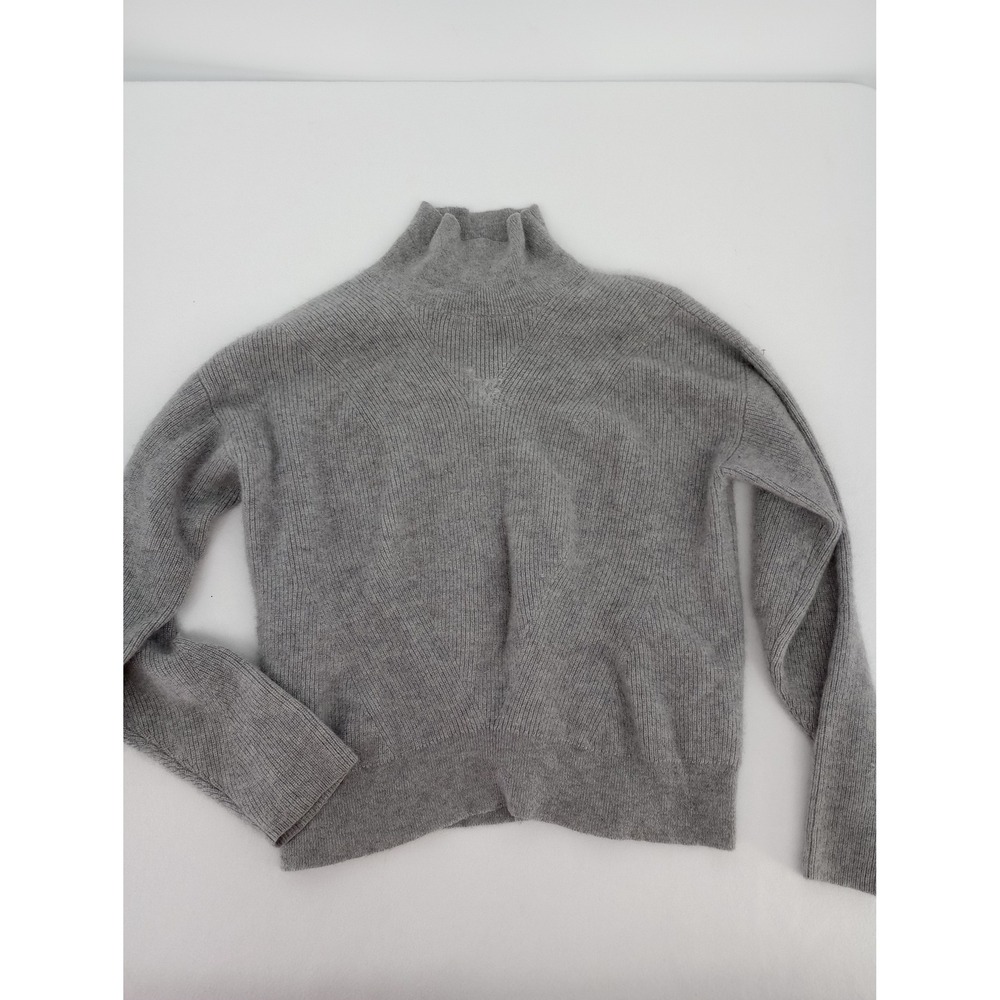 J. McLaughlin Mock Neck Sweater Womens Medium Gray Cashmere Ribbed Knit READ